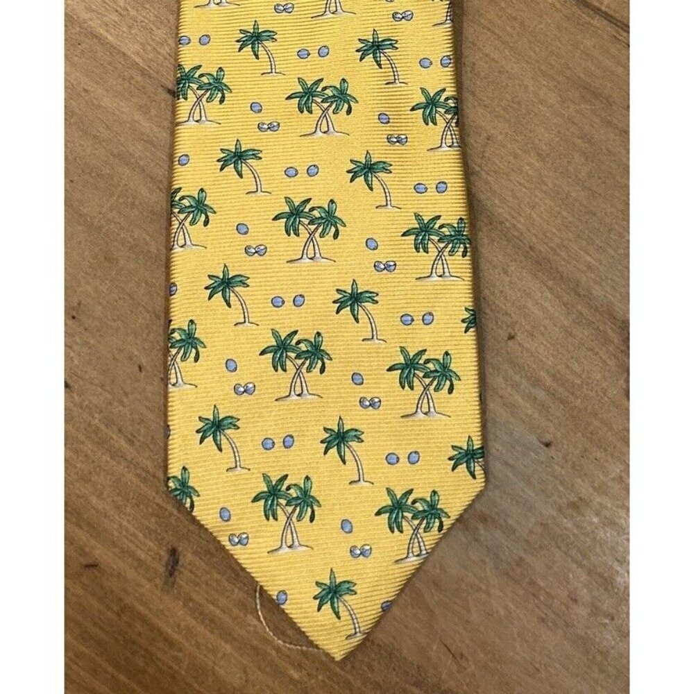 Lands’ End Silk Neck Tie Necktie Yellow Palm Trees Coconuts 58” Long NEW